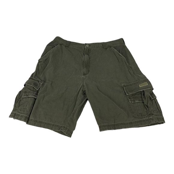 Wrangler Other - Wrangler Men's Cargo Short Size 38